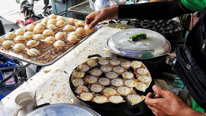 Khanom krok - Bánh dừa