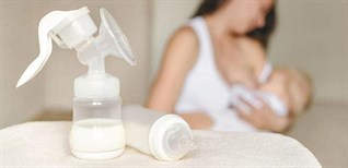 Cách sử dụng máy hút sữa bằng tay đúng và hiệu quả cho sữa mẹ về nhiều