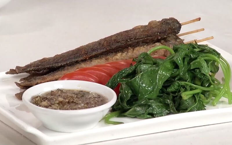 How to make fried goby with soy sauce for a simple family meal