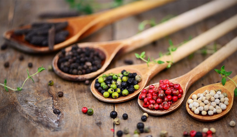 Giá tiêu hôm nay 1/11/2021: Giá không đổi trong khoảng 86.500 - 90.000 đồng/kg