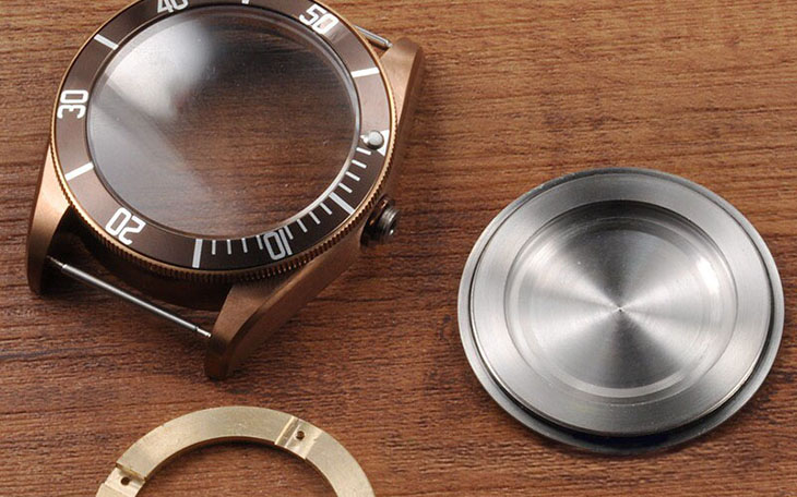 What is a watch case? How to choose the most suitable and accurate watch case