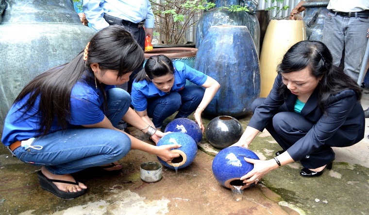 Cách diệt lăng quăng hiệu quả phòng tránh bệnh sốt xuất huyết