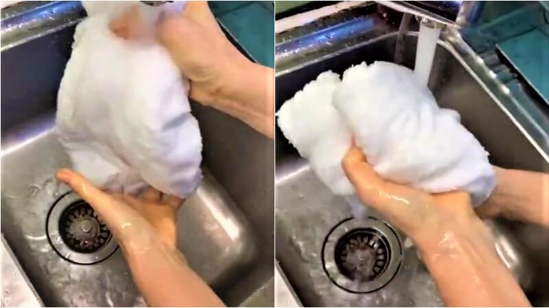 Giặt sạch chiếc khăn với nước lã