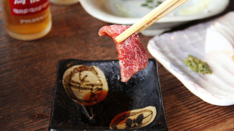 Người Nhật ăn thịt chậm