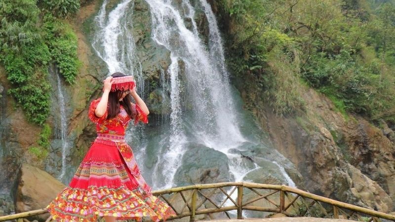 Silver Waterfall Sapa with majestic natural scenery is an ideal check-in place