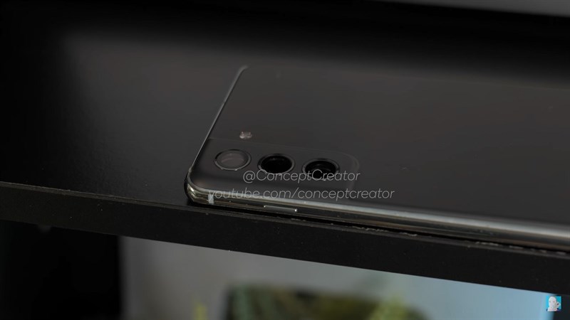 Galaxy S21 FE bất ngờ lộ thiết kế qua video trên tay, màu sắc bắt mắt Galaxy S21 FE bất ngờ lộ thiết kế qua video trên tay, màu sắc bắt mắt