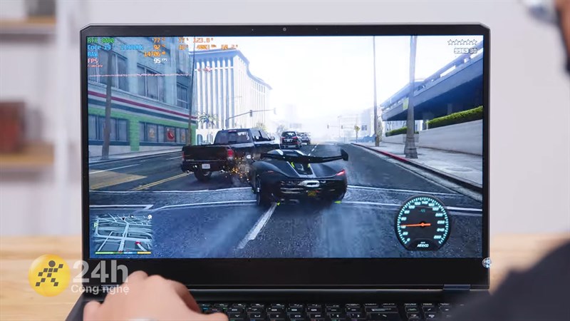 Màn hình 17.3 inch của MSI GE76 Raider. Màn hình 17.3 inch của MSI GE76 Raider.