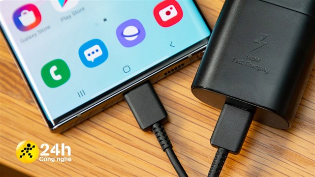 Sử dụng sạc nhanh có ảnh hưởng gì tới tuổi thọ của pin trên Samsung A7 2018 không?