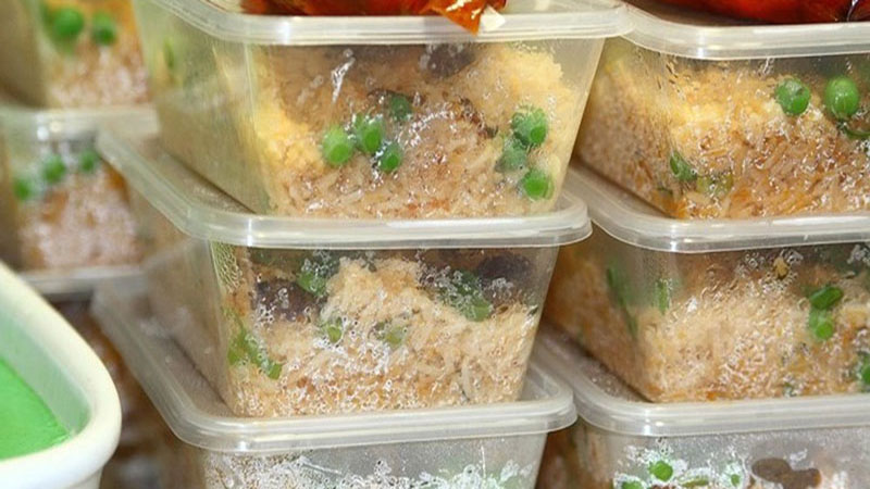 Không nên để đồ ăn trong hộp nhựa tái chế