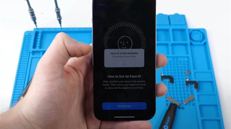 Apple cho phép bên thứ 3 thay thế màn hình iPhone 13