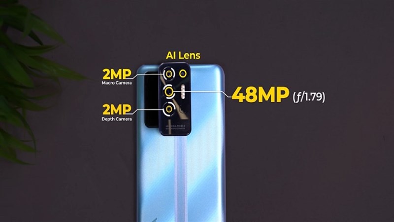 Cụm 3 camera của Tecno Pova 2