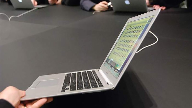 Thiết kế unibody của MacBook Air