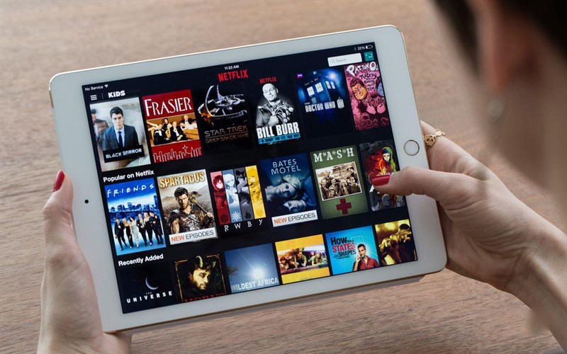 Gói Netflix miễn phí tại Việt Nam vẫn chưa hỗ trợ cho các thiết bị nào khác ngoài điện thoại Android. Nguồn: The Verge.