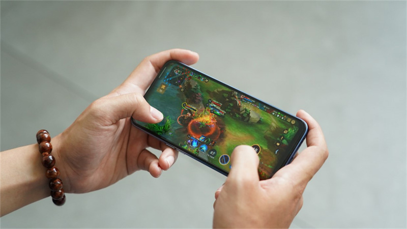 Deal HOT: 3 mẫu smartphone cấu hình mạnh giá rẻ nhất giảm bao ngon