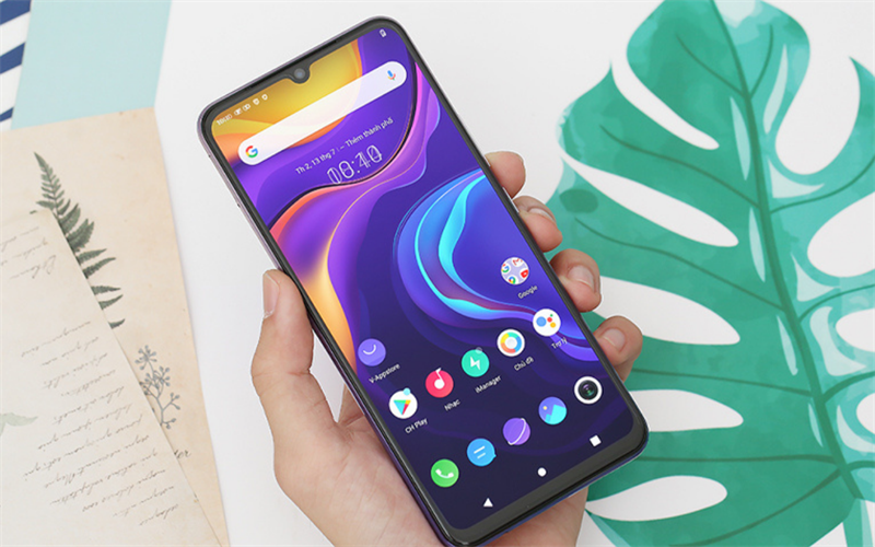 Ba mẫu smartphone cấu hình cao giảm cực khủng, giá từ 6.x triệu đồng