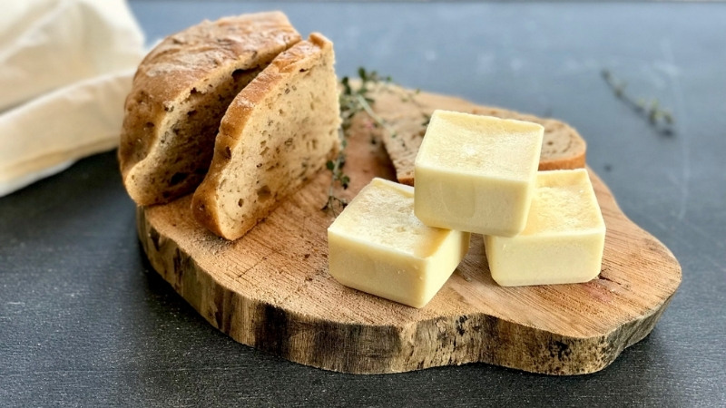 Bơ thuần chay có mùi vị rất giống bơ thông thường