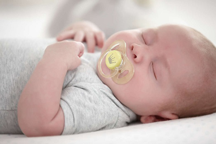 Ti giả loại nào tốt: Kinh nghiệm chọn mua ti giả phù hợp cho bé > Lưu ý khi mua ti giả