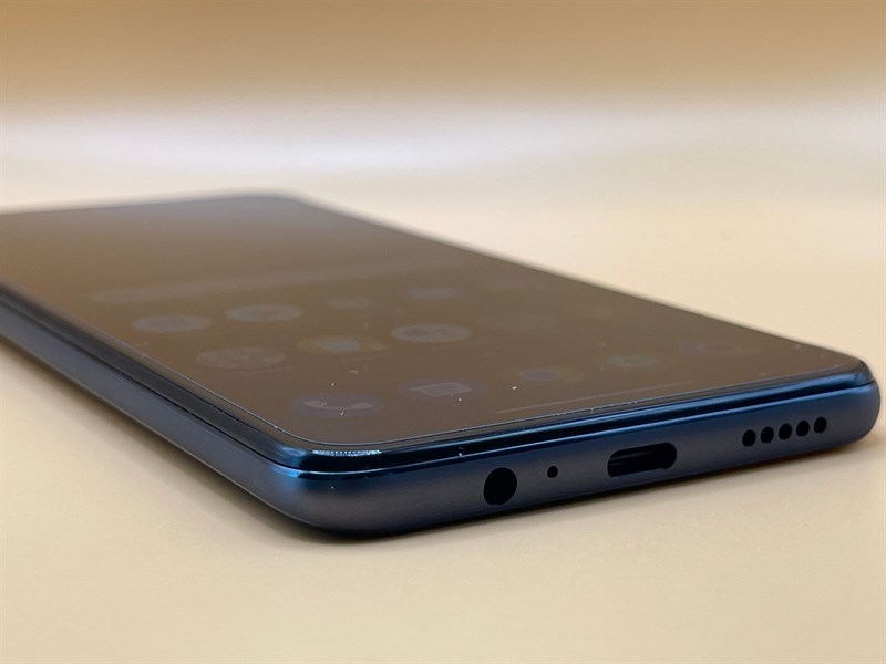 Ảnh miêu tả cạnh dưới của sản phẩm