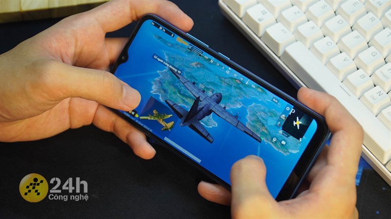 Realme C11 (2021) thực sự là một chiếc smartphone có cấu hình ổn trong tầm giá.