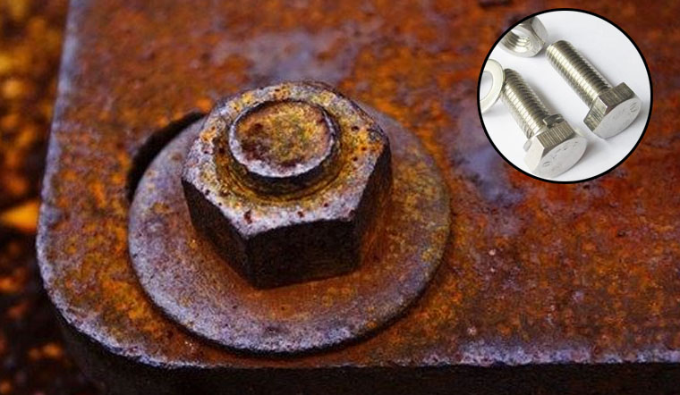 Không ngờ nước tẩy bồn cầu lại có thể tẩy vết rỉ sét siêu hiệu quả