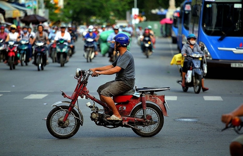 Thay đổi và sử dụng phương tiện không đúng quy định