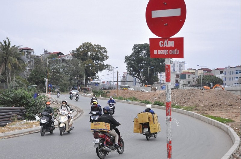 Đi ngược chiều trên đường một chiều, đi ngược chiều trên đường có biển 