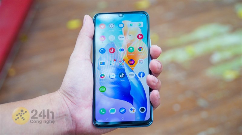 Trên tay Vivo V23e Trên tay Vivo V23e