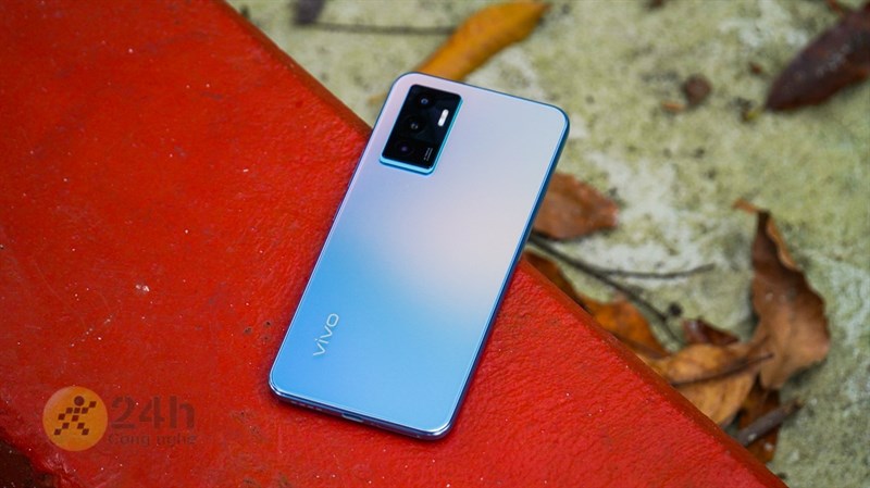 Trên tay Vivo V23e Trên tay Vivo V23e