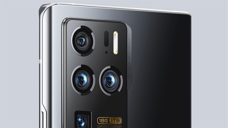 ZTE Axon 30 Ultra Space Edition gây ấn tượng với RAM 18GB và ROM 1TB