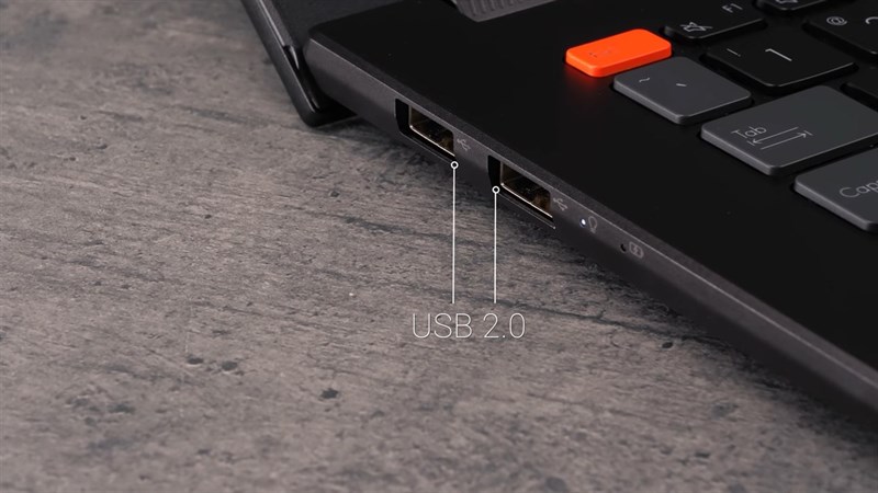 Cạnh trái màn hình. Nguồn: Youtube.