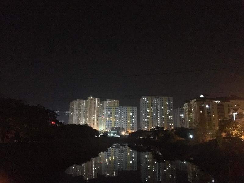 Ảnh chụp của Realme C25Y trong môi trường thiếu sáng