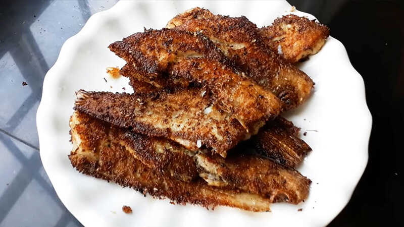 Tell you how to make delicious fried flounder with lemongrass, extremely good for rice