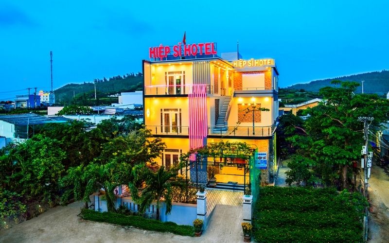 Hiệp Sĩ Hotel