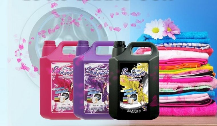 Với nước giặt xả Sanzoft giặt sạch thơm lâu được các bà nội trợ tin dùng
