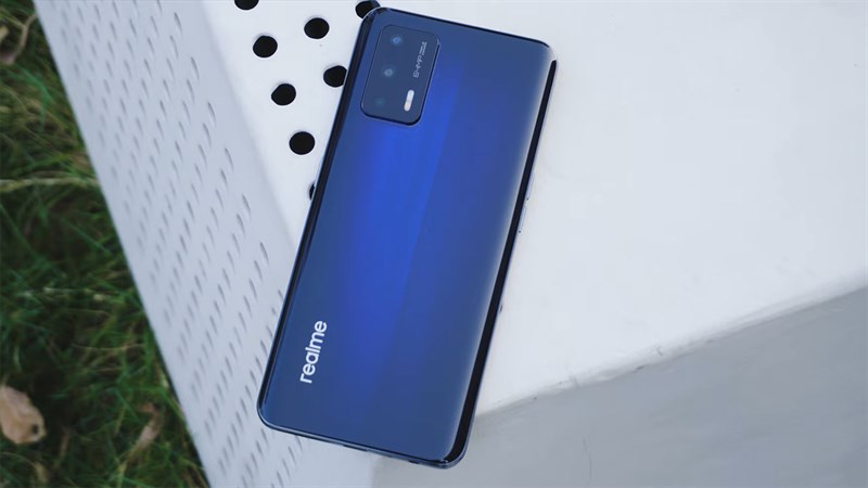 realme 898