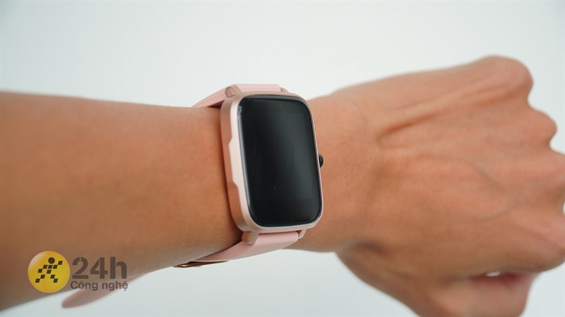 Cảm giác đeo BeU B2 rất thoải mái.