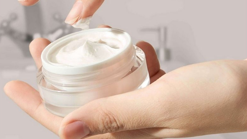 Có thể dùng ALA tại chỗ thông qua gel và kem