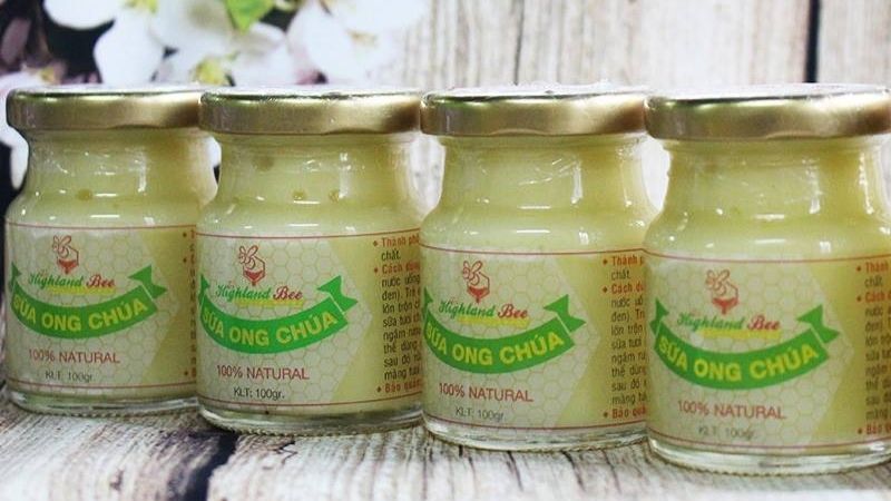 Sữa ong chúa Highland Bee được khai thác từ trại ong tại Cao nguyên Lâm Đồng