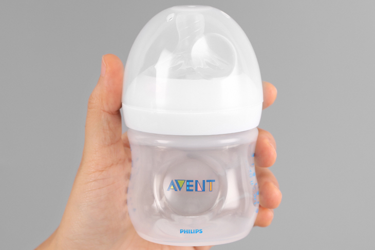 Bộ 2 bình sữa nhựa PP Philips Avent SCF690/23 125ml có thiết kế cổ rộng