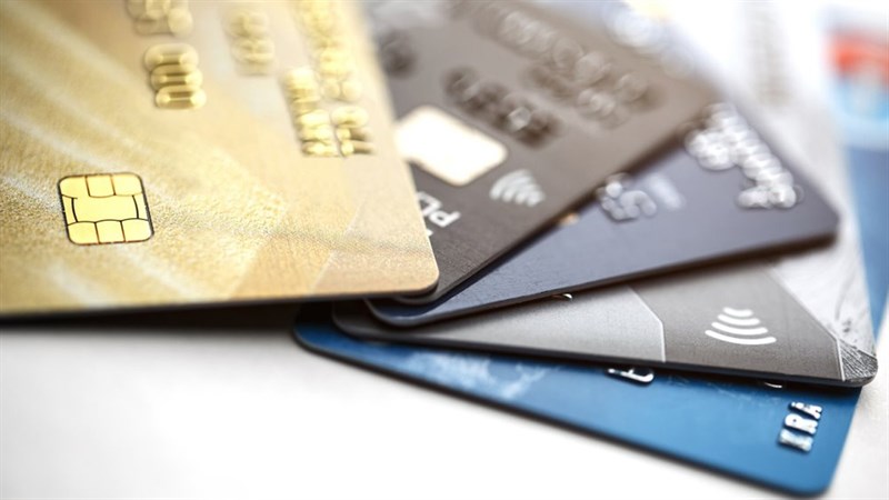 Thẻ ATM chip: Không còn lo ngại về việc thẻ mất hoặc sao chép thông tin vì thẻ ATM chip sẽ mang đến cho bạn sự tiện lợi và an toàn tuyệt đối. Hãy cùng xem bức ảnh để hiểu thêm về tính năng ưu việt của thẻ ATM chip nhé!