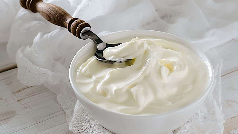 Trong sữa chua Hy Lạp có chứa nhiều vitamin B2 và B12 hơn so với các loại sữa chua khác
