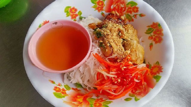 Bún thịt nướng - 358 Trần Phú