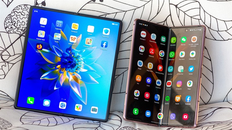 OPPO và Huawei đang phát triển điện thoại màn hình gập OPPO và Huawei đang phát triển điện thoại màn hình gập