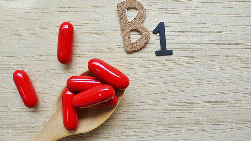 Vitamin B1 là một loại vitamin tan trong nước, giúp cơ thể biến thức ăn thành năng lượng.