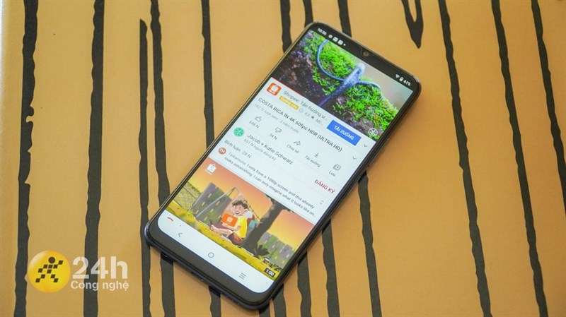 Màn hình cho trải nghiệm giải trí khá tốt trên Vivo Y15a