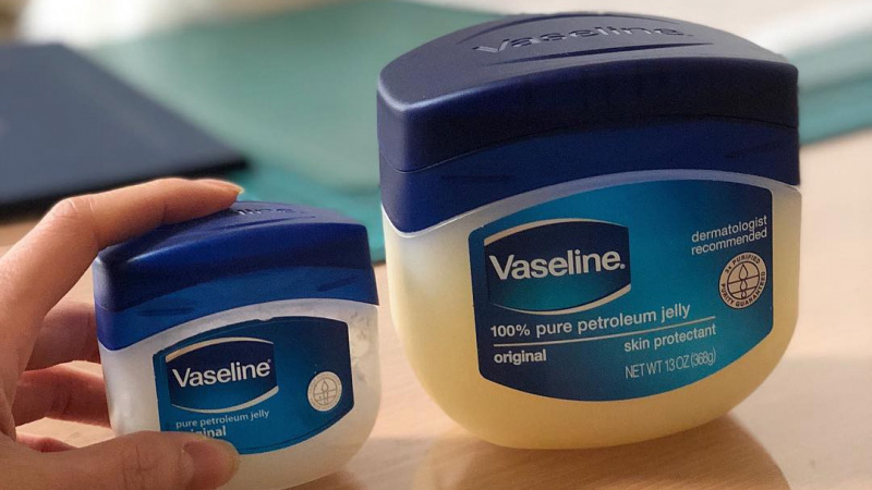 Cách làm dài lông mi bằng Vaseline nguyên chất