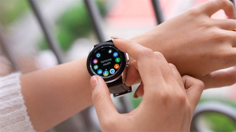 5 chiếc smartwatch giảm sâu nhất chương trình khuyến mãi cuối năm