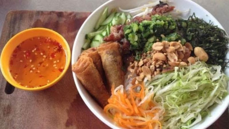 Quán bún thịt nướng Ba Lắc