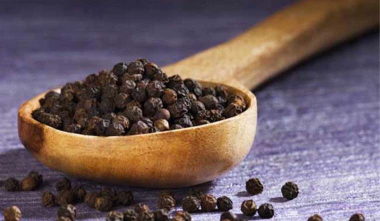 Giá tiêu hôm nay 2/12/2021: Dao động trong khoảng 84.000 - 86.500 đồng/kg