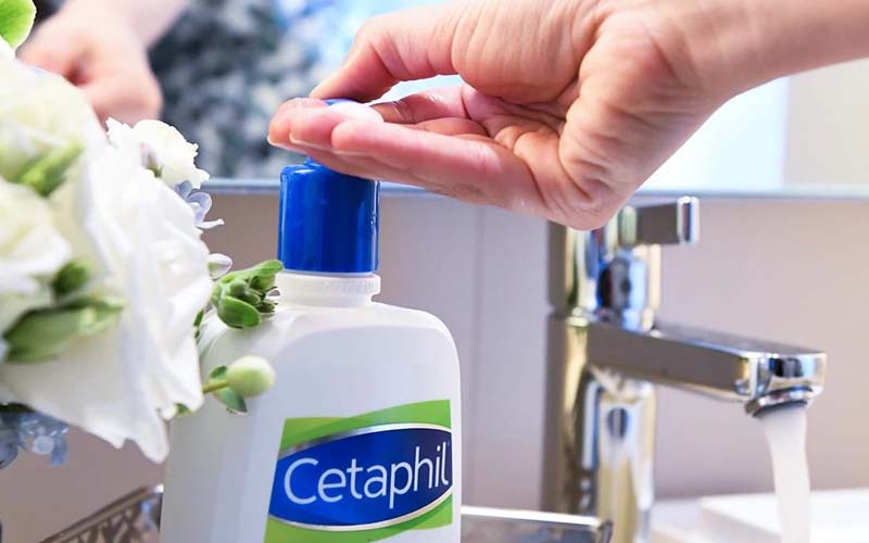 Cách dùng sữa rửa mặt Cetaphil đúng cho làn da khỏe mịn